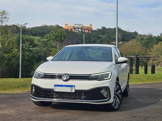 VOLKSWAGEN VIRTUS 1.0 200 TSI HIGHLINE AUTOMÁTICO